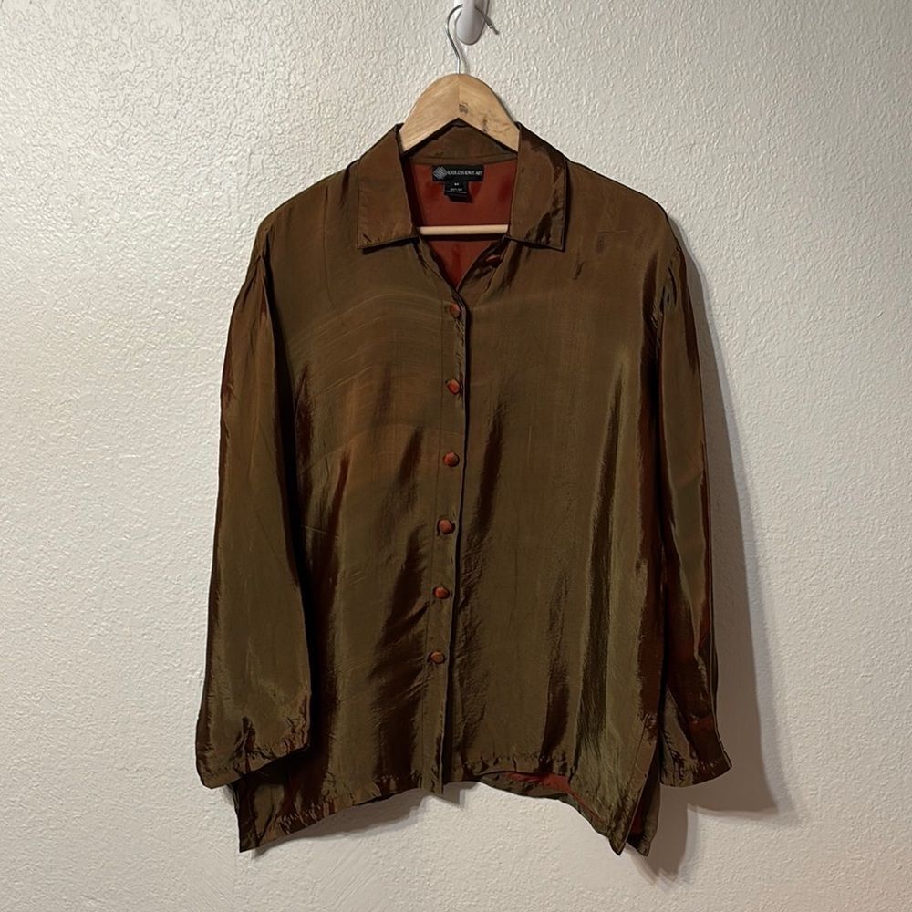 Endless Knot Art Silk Button Up Blouse Medium